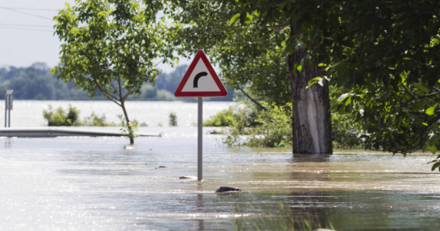 pericol de inundatii in sapte judete din tara pana marti dimineata care sunt zonele afectate 666718f390e0c