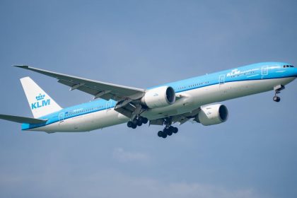 un avion boeing 777 al klm a revenit pe aeroportul din amsterdam din cauza unei probleme tehnice 6678617b669cc