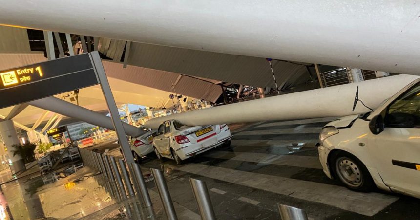 un mort si opt raniti dupa ce o parte din acoperisul aeroportului din delhi s a prabusit video 667e53c15279f